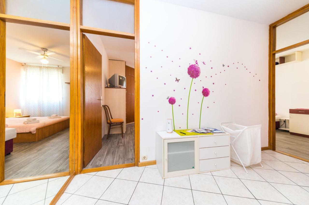 Ferienwohnung Pelenito Split Exterior foto